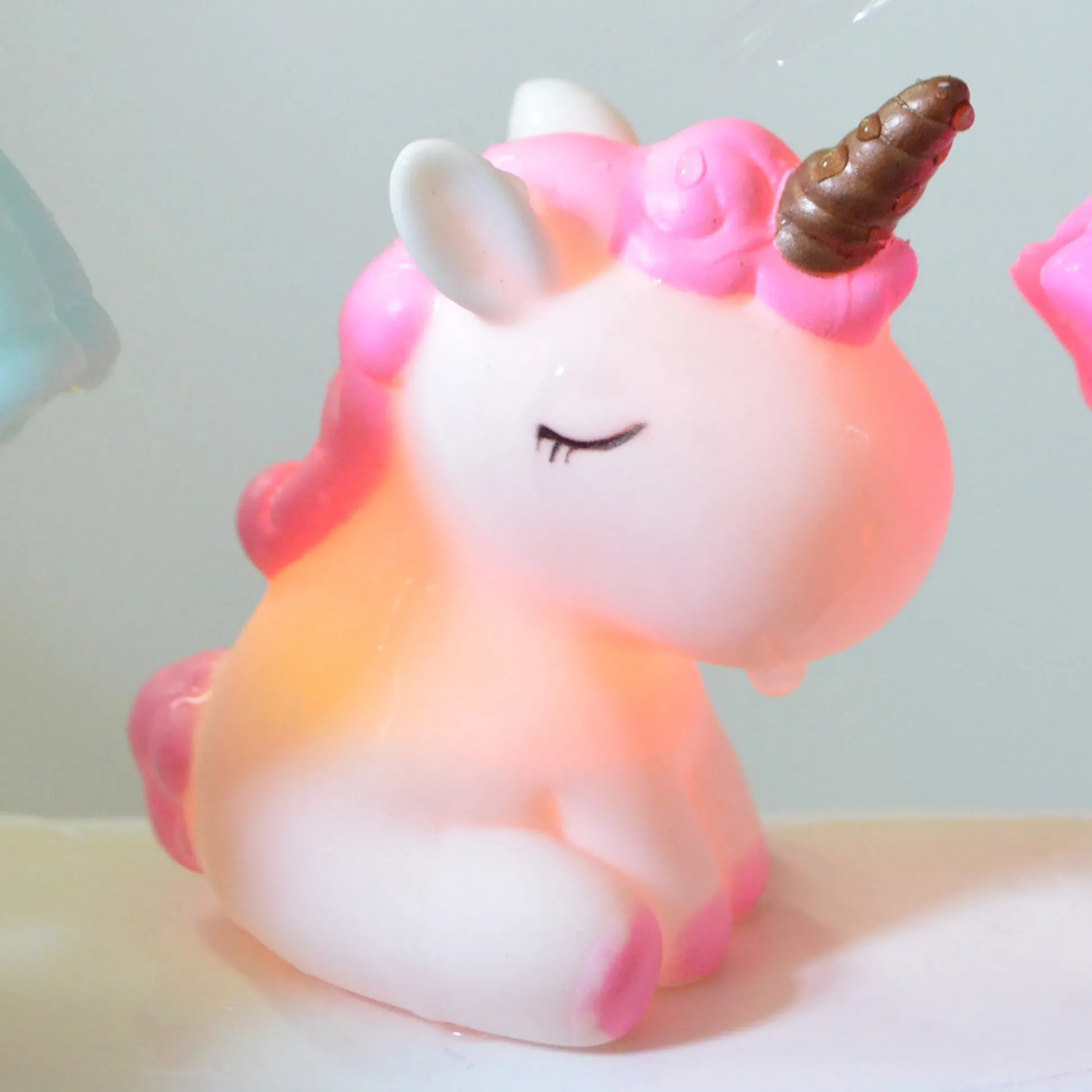 Flat River Group Buddy & Barney Unicorn Bath Time Fun - 3 Piece Light-Up Toy Set* Bath Toys