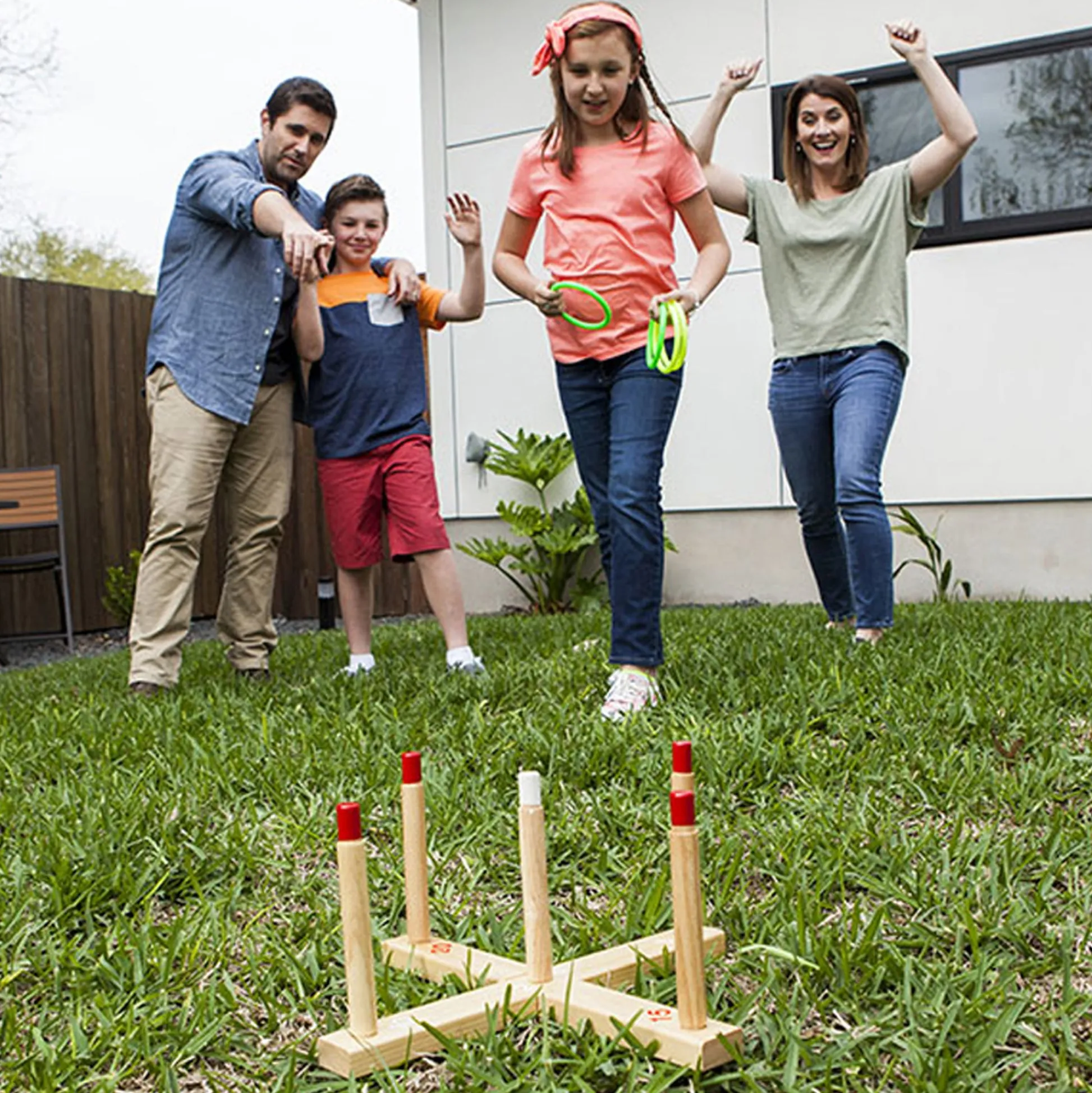Educators Resource Champion Sports Classic Wooden Ring Toss Game Set* Activities & Games