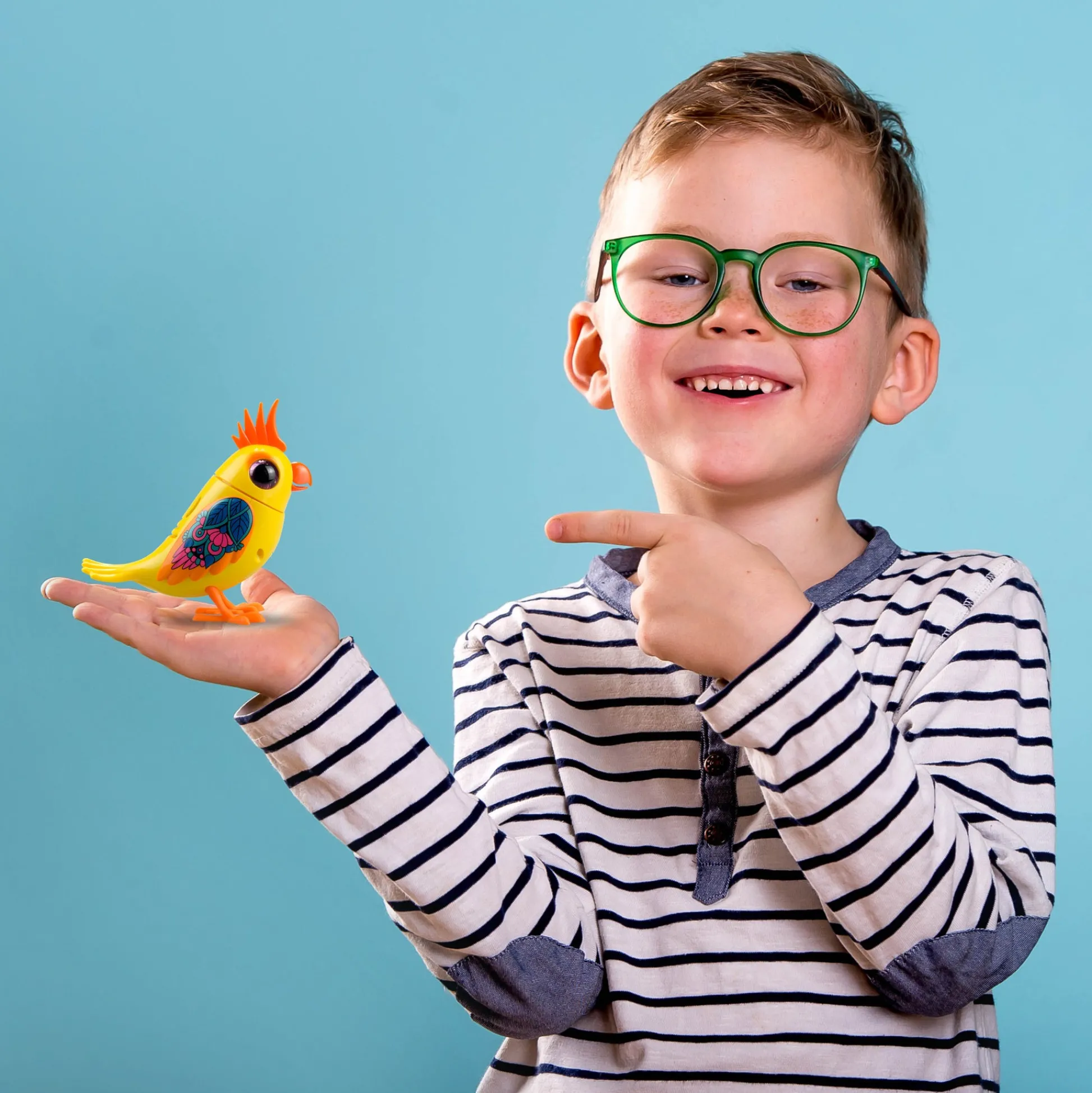 The Distribution Solutions DIGIBIRDS II Interactive Cardinal - Red* Interactive Dolls & Pets|Stuffed Animals & Plush Toys