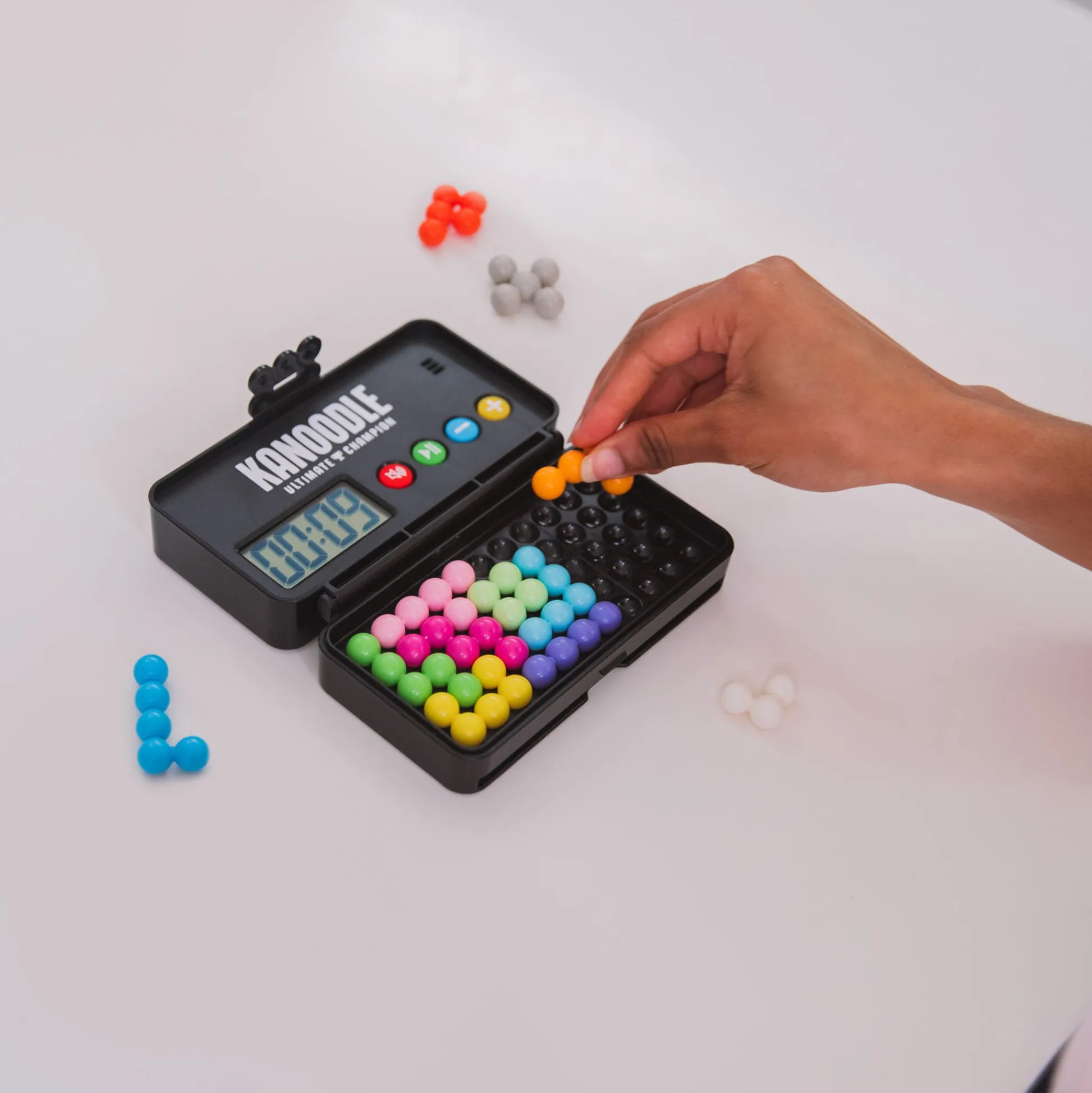 Educators Resource Educational Insights Kanoodle Ultimate Champion - Brain-Boosting Puzzle Challenge* Puzzles