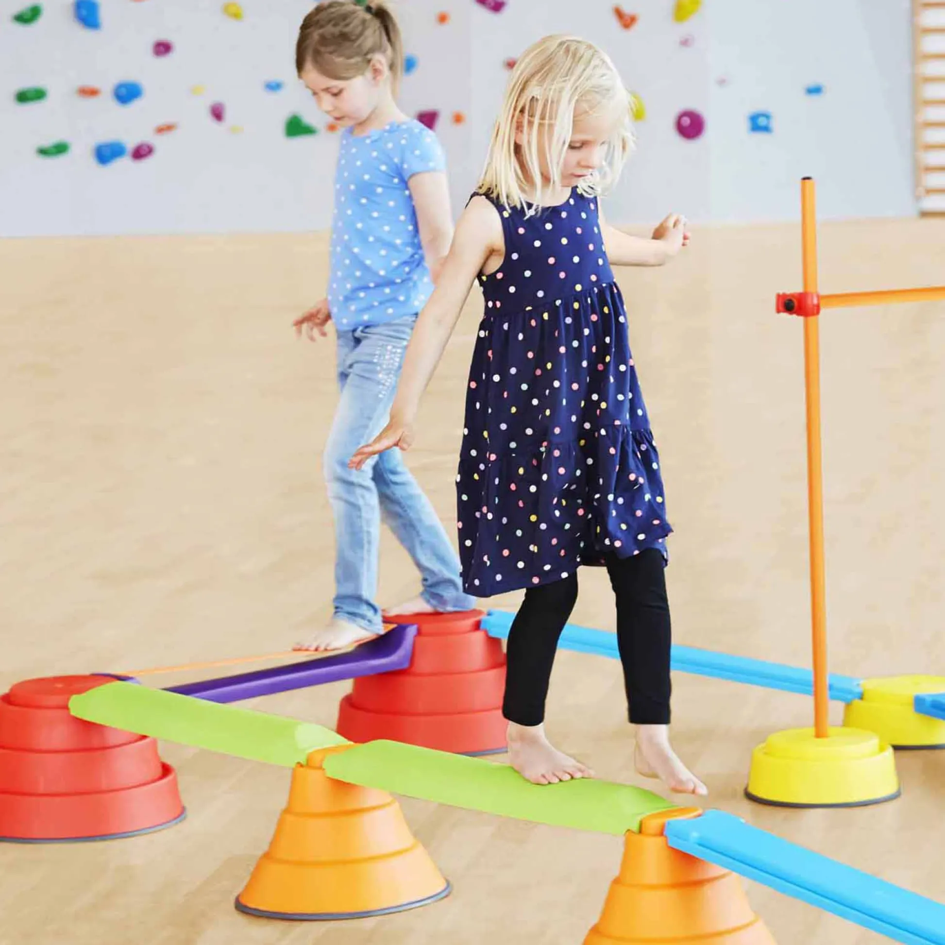 Educators Resource GONGE Build Balance Intermediate Set - Indoor/Outdoor Coordination Game* Activities & Games