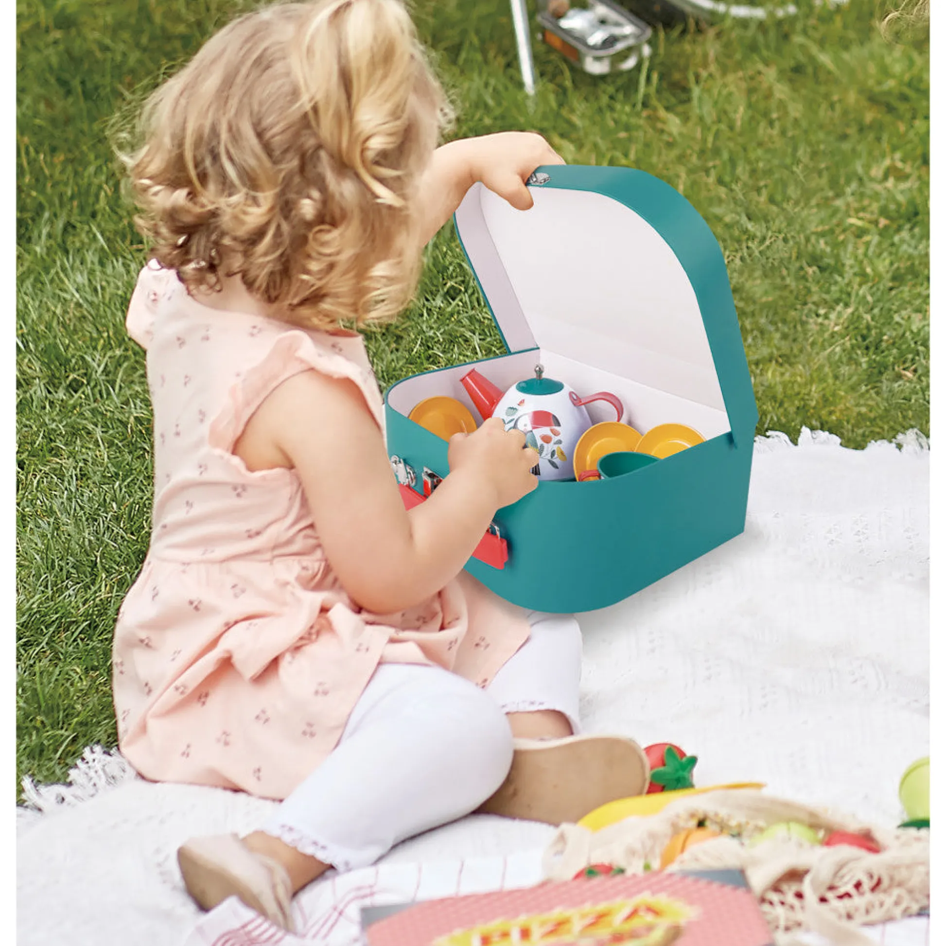 Flat River Group Hape Tea Time Playset - 15pc Teal & Pink with Carry Case* Kitchens & Play Food|Dress Up