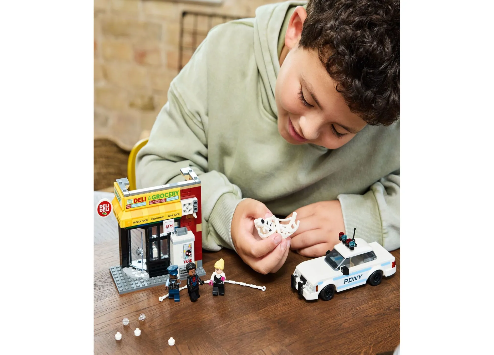 Macy's - Supplier LEGO Marvel Spider-Verse: Miles Morales vs. The Spot Playset, 375 Pieces* Lego Marvel|Lego Shop