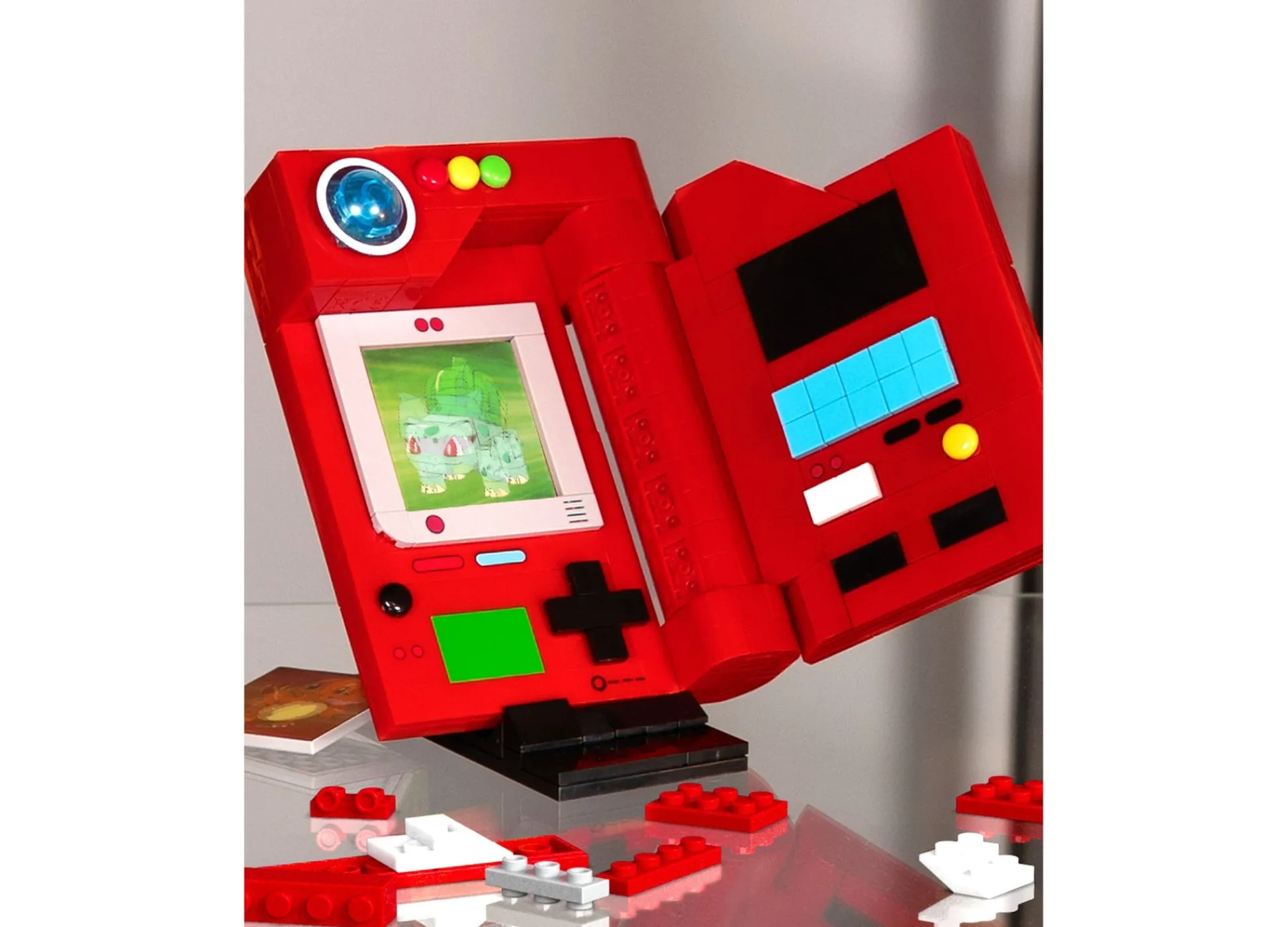 Macy's - Supplier Mega Construx Pokémon 322-Piece Kanto Region Pokédex Building Kit - Model HYM37* Mega Construx|Pokemon