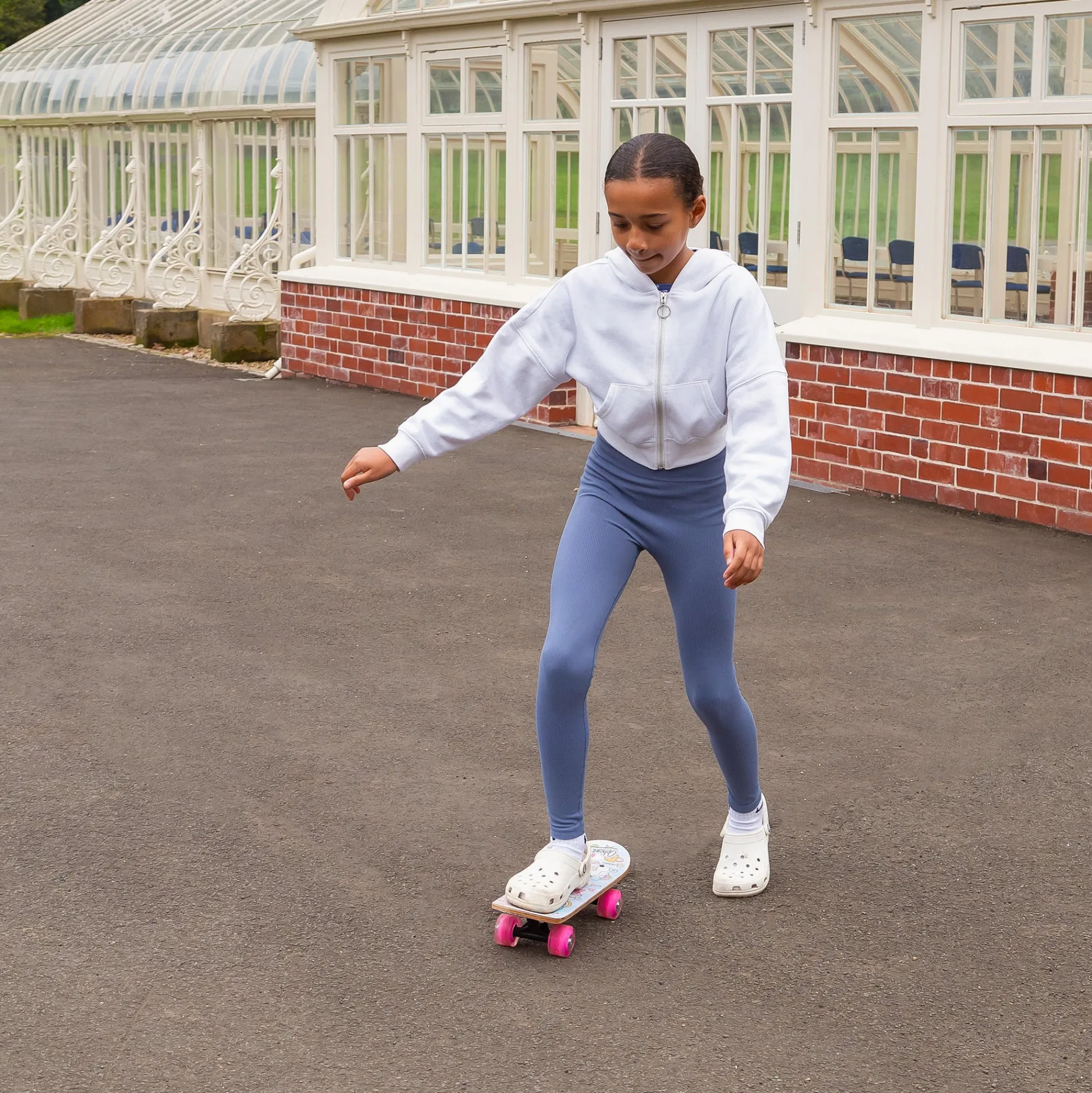 Flat River Group Ozbozz 17" Princess Skateboard - Dynamic Flashing Wheels & Wooden Deck* Ride-Ons|Ride-Ons & Push-Pull Toys