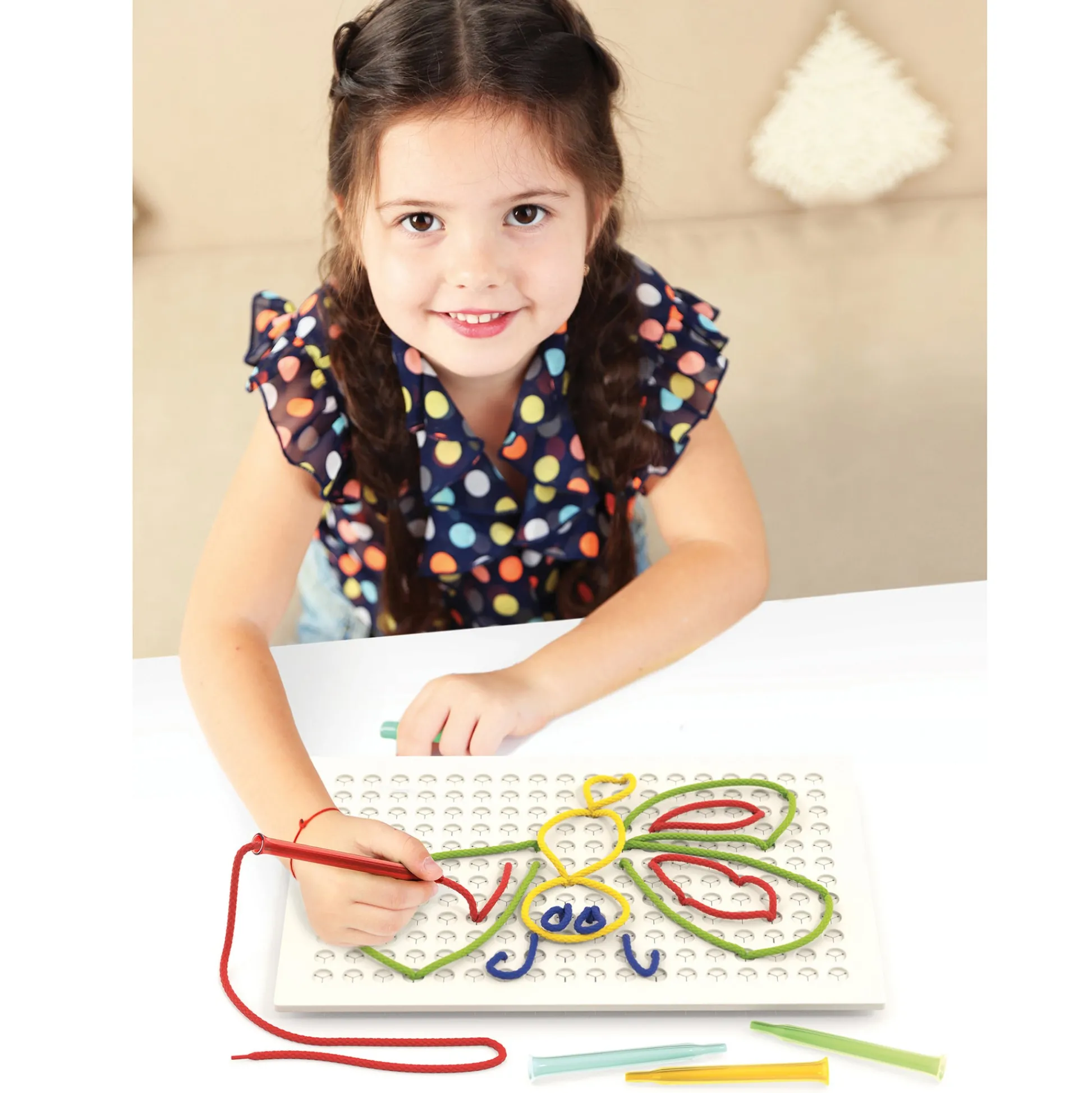 Flat River Group Quercetti Filo Filo Creative Lacing String Art Toy - 18 Templates* Crafts & Activities