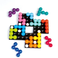 Educators Resource SmartGames Quadrillion Magnetic Puzzle Game for Solo Play* Puzzles