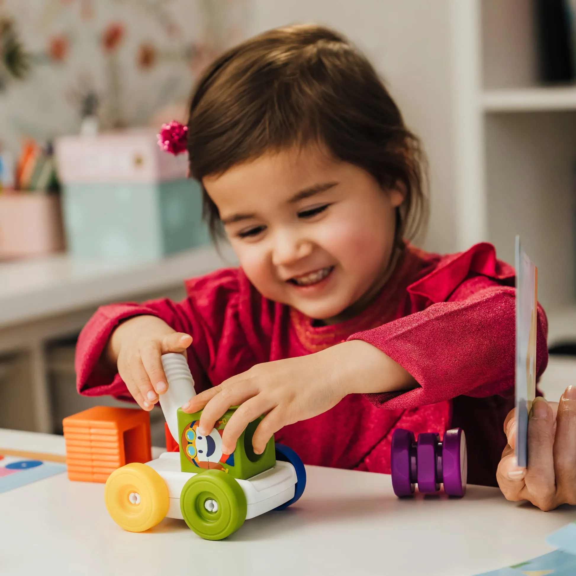 Educators Resource SmartMax My First Build & Drive - Magnetic Discovery Playset* Magnetic Tiles & Building Sets