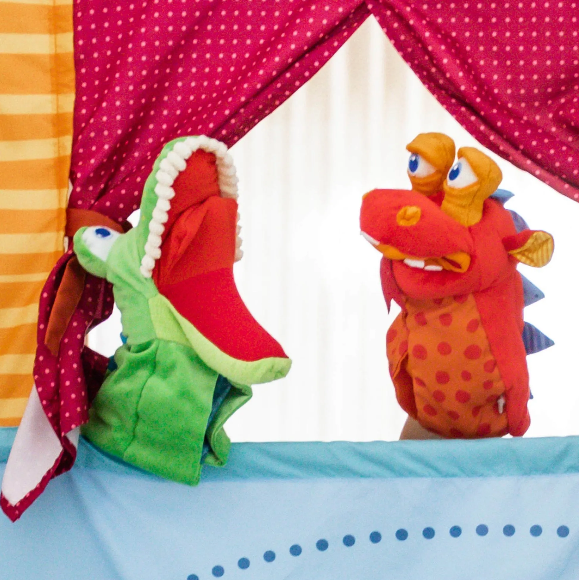 HABA USA Toys R Us Eat-it-up Dragon Glove Puppet for Imaginative Play* Dress Up|Puppets & Puppet Theaters