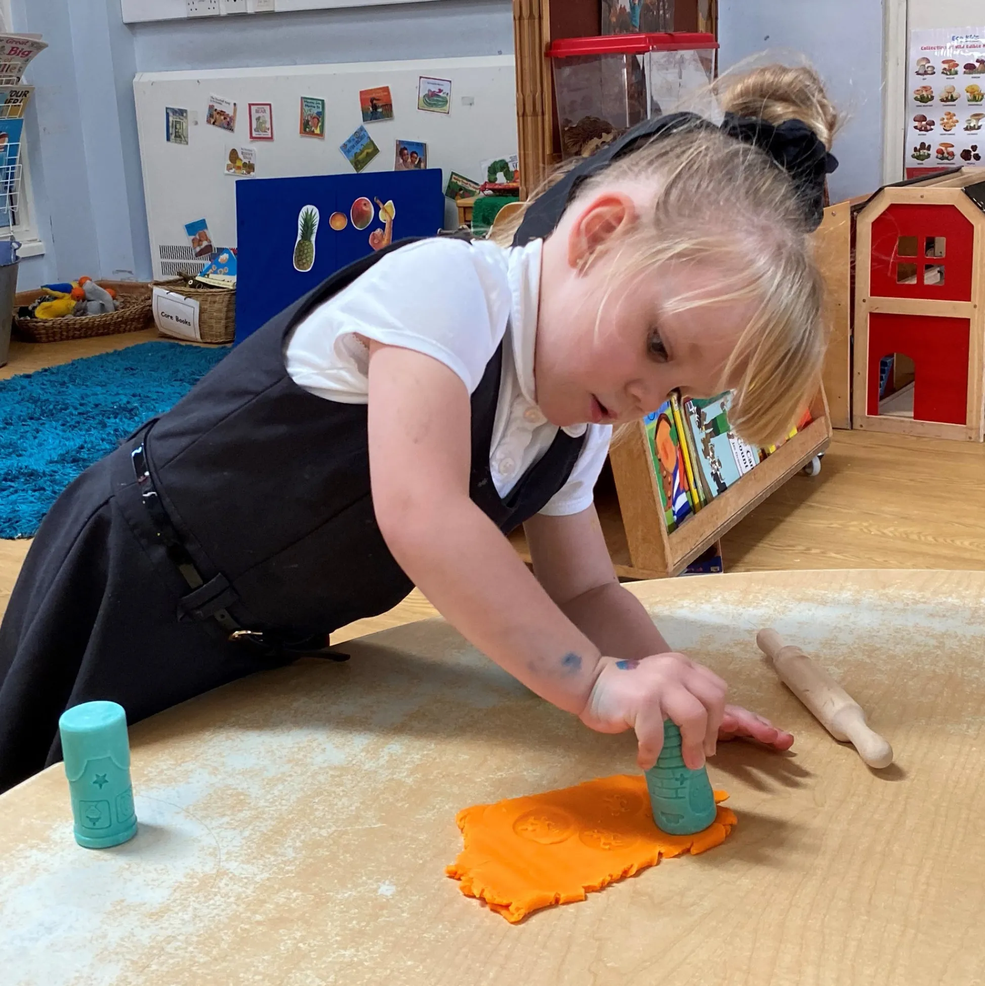 Educators Resource Yellow Door Let's Roll - Nursery Rhymes - Motor Skills Builder* Clay, Dough & Sand Art