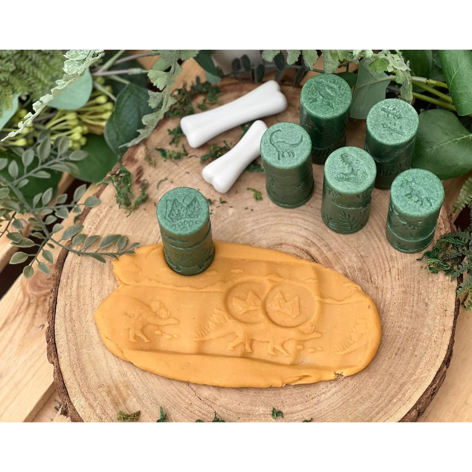Educators Resource Yellow Door Let's Roll Dinosaurs Play Roller Set* Clay, Dough & Sand Art